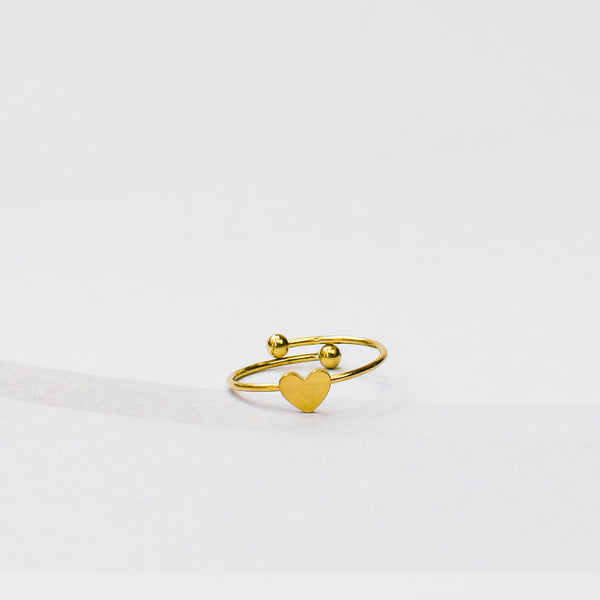 minimalistisch goudkleurige ring met hartje