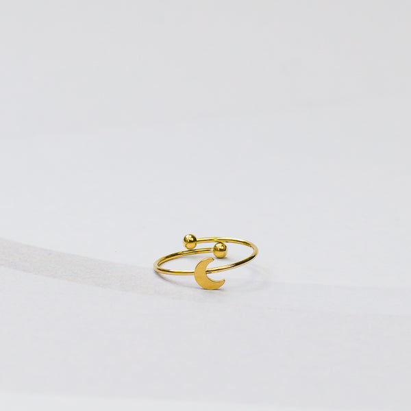 Minimalistische dunne ring met gouden maan
